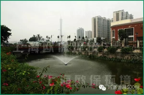 廣州河涌上的浮水噴泉式曝氣機(jī)，增氧造景